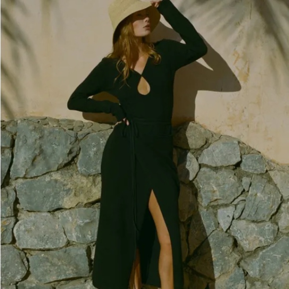 NWT Ciao Lucia Black Long Sleeve Dress, m